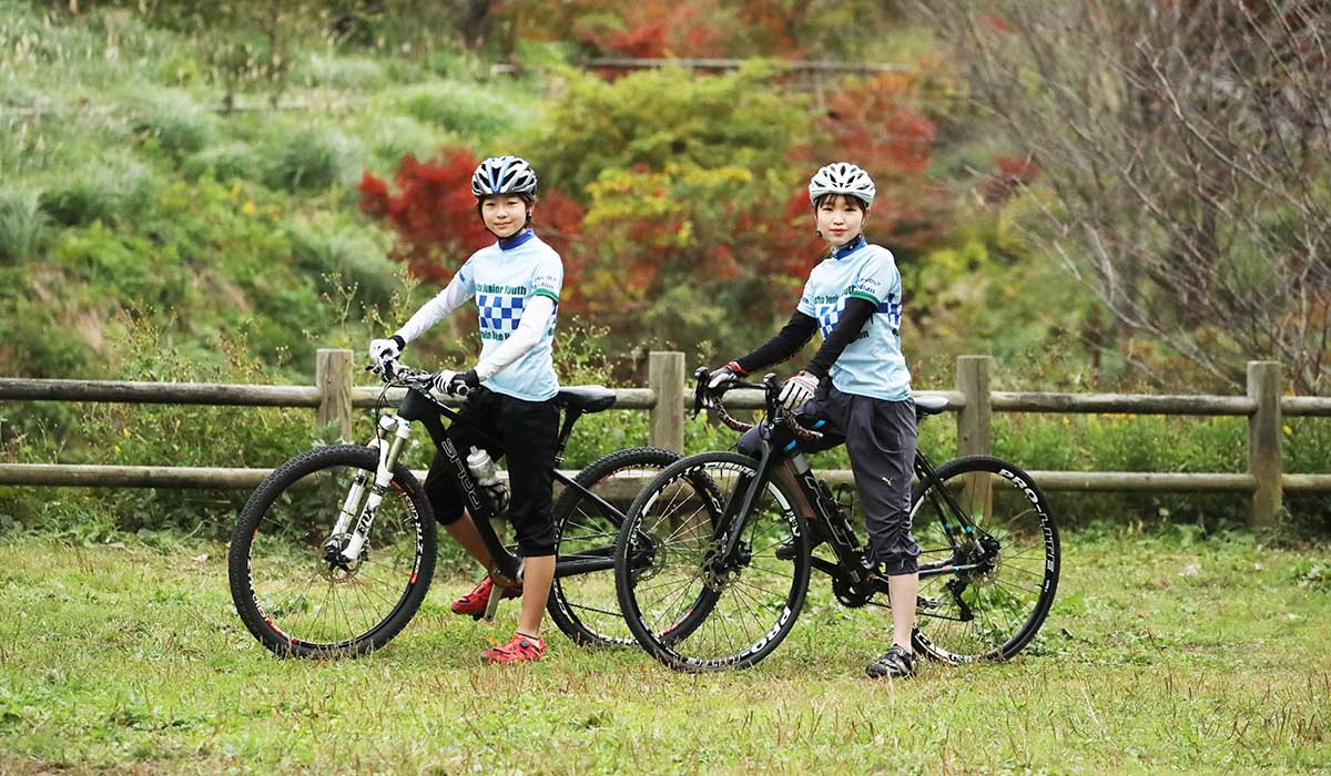 マウンテンバイク（MTB）家族　坂口姉妹